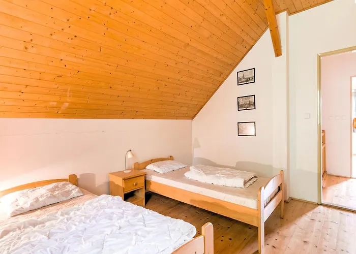 In The Giant Mountains, Pets Included Tatil Evi